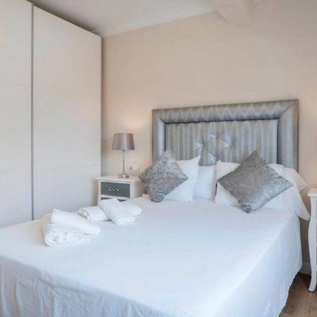 Apartamento Con Vistas A La Catedral A 15 Minutos Del Centro Malaga Bagian luar foto