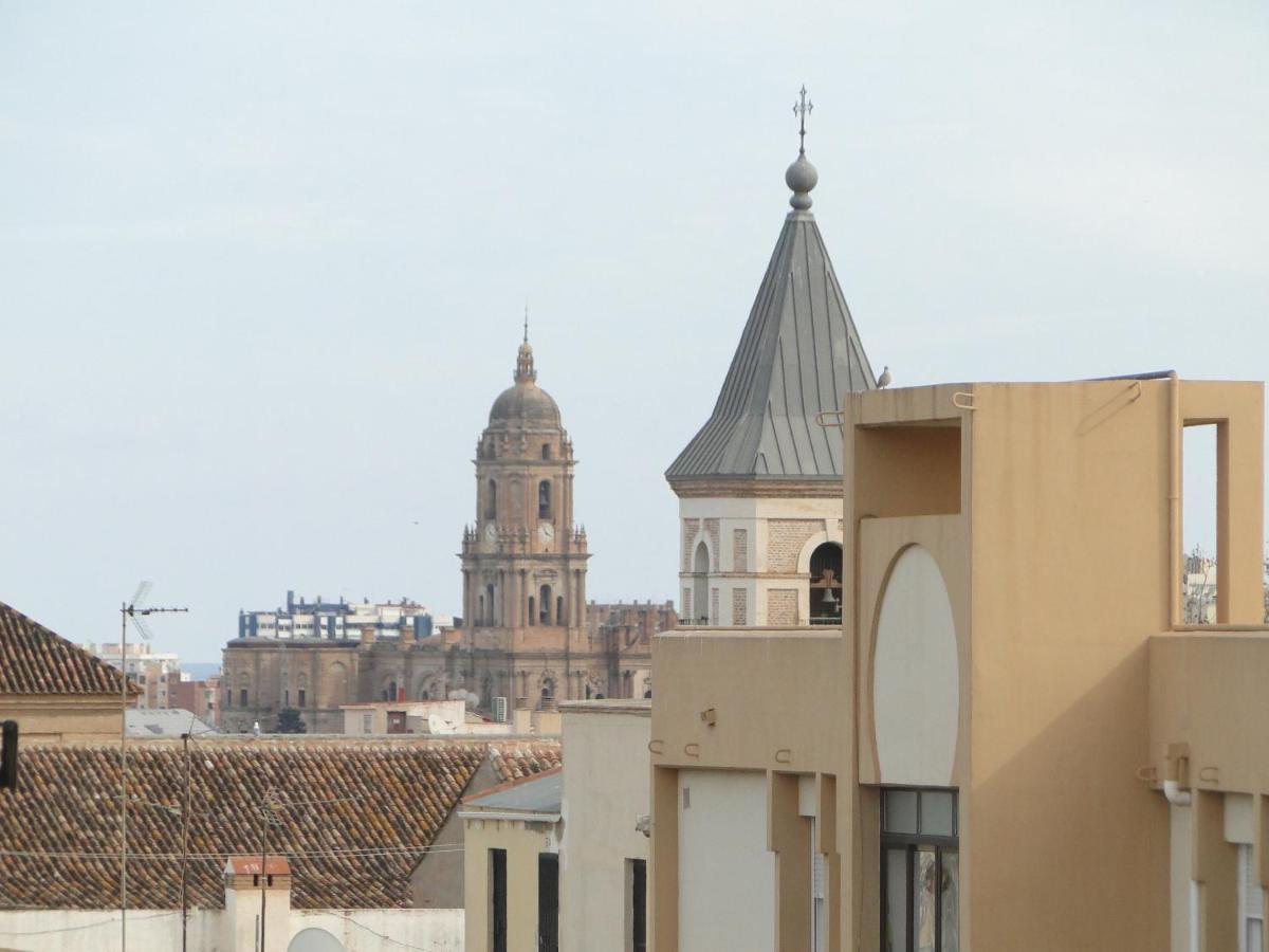 Apartamento Con Vistas A La Catedral A 15 Minutos Del Centro Malaga Bagian luar foto
